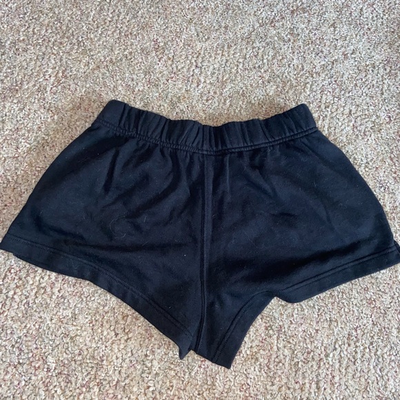 Shorts - Picture 3 of 3